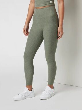 NWT Vuori Clean Elevation Legging Pistachio Heather Size M